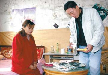 孕妇被长江医院诊为不孕 院长与副院长均被免职