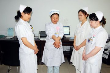 冀中能源峰峰集团总医院演练“六步洗手法”