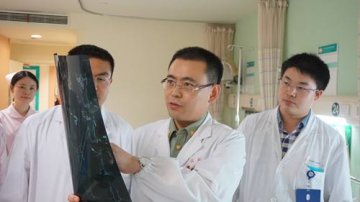 上海长征医院：新技术让支架不再“漂移”