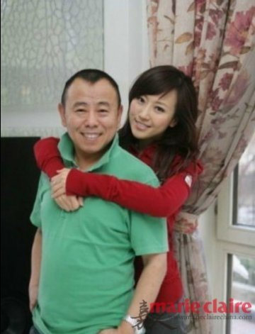 明星奶爸和“前世小情人”私照PK
