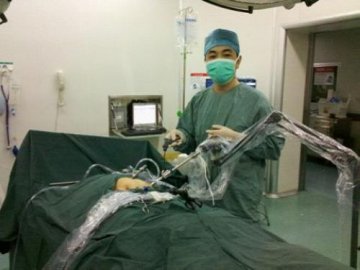 医生自制腹腔镜手术辅助架