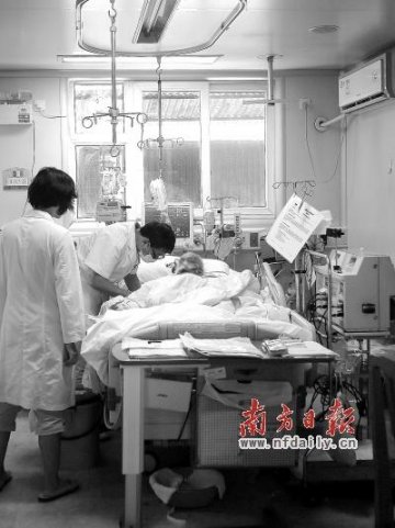 记者蹲点ICU：部分患者“找茬”为引起医生重视