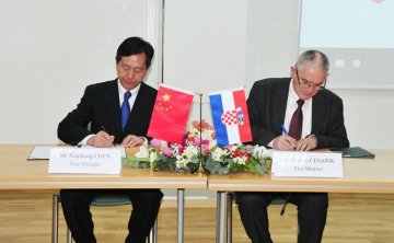陈啸宏副主任率团访问克罗地亚和英国