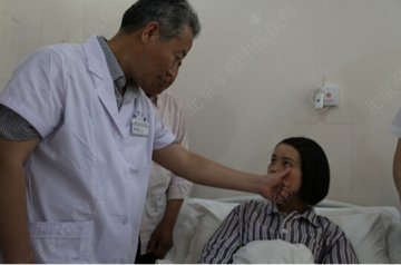 中国首档健康公益栏目《康复天使》的幕后故事