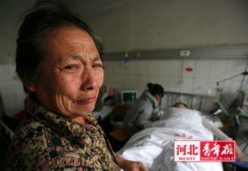 家人38天坚持按摩唤醒植物人亲人