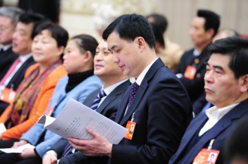 钟南山：呼吁医改 莫让“医改”变“改医”