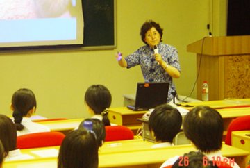 国家级精品课程《眼科学》：创新型教育，发散式思维