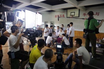 故事片《张丽莉》在中国康复研究中心杀青