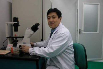 神经生物学专家 重点学科带头人李呼伦教授