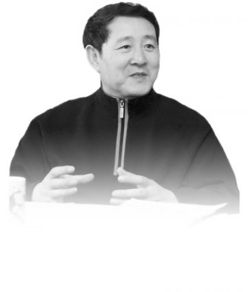 杨宝峰 锲而不舍的登峰者