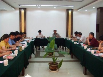 我校召开2007暑期教育教学改革专题研讨会