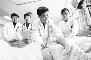 第二军医大学李兆申教授创造消化医学奇迹