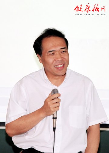 北大人民医院王杉当选2010年度中国十大医改新闻人物