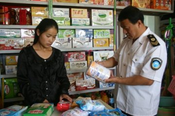 〖图片新闻]民以食为天，食以安为先--农九师确保食品安全向垦区人民献礼