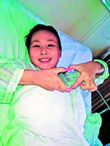 肝癌晚期女子冒死生子 盼能陪孩子长大