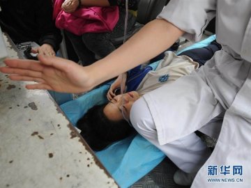 四川大学出现疑似学生食物中毒事件