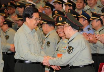 胡锦涛会见出席全军医学科学技术大会的全体代表