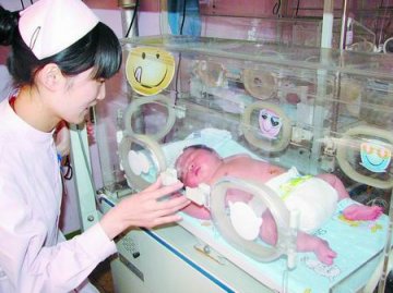 39岁孕妇产下14斤男婴 体重全国并列第一