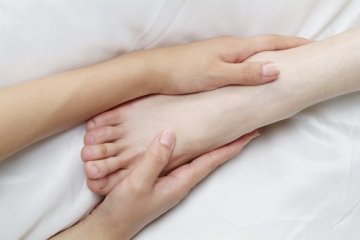 从脚看身体是否健康 或透露癌症信号