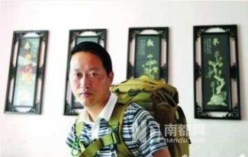 男子常备“末日背包” 震后6天全家未领过食物