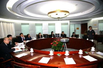 中心青年基金2012年度立项课题结题评审会召开
