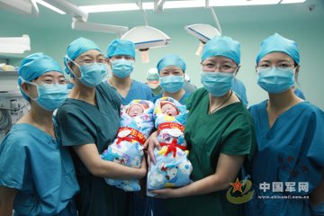 我军首例基因芯片试管婴儿在四医大唐都医院诞生