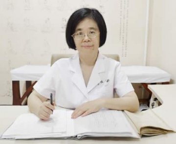 于平华：精神障碍患病不断上升“被精神病与积极治疗同等重要”