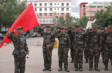 第五师医院接受民兵医疗救护分队点验