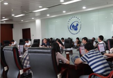 总结工作，发现问题，全力做好信息支撑保障