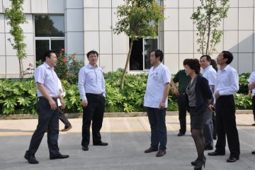 胡万进副市长调研高淳县级公立医院改革情况