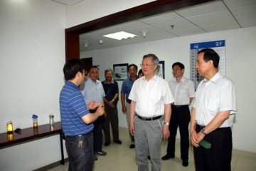 全国政协教科文卫体委员会调研组莅临中心调研指导