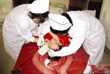 部分医院试水“无陪护病房” 洗头剪指甲包办