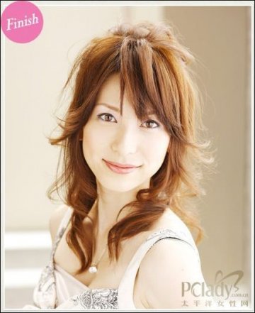 DIY蓬松浪漫公主头 女人味浓