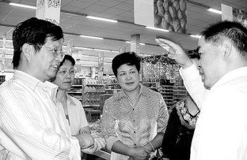 取长补短 共促创建