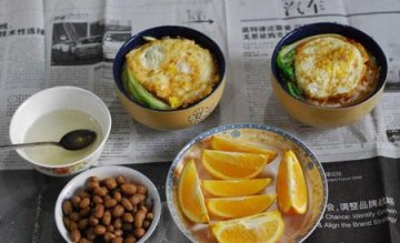 吃饭铺垫报纸 小心油墨中毒