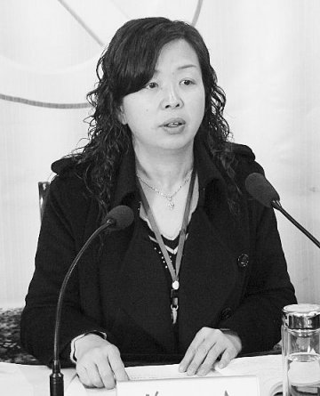 女书记隐瞒患癌坚持工作5年去世前仍念着开会