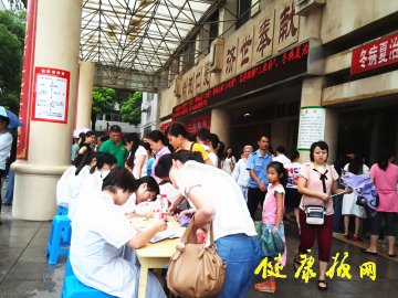 养生之道：夏日贴个“三伏贴”，“贴灸熨补”治未病