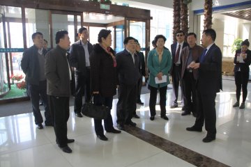 省政府参事就公立医院改革问题进行调研