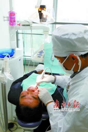 调查显示：84%口腔门诊患者刷牙方法不正确