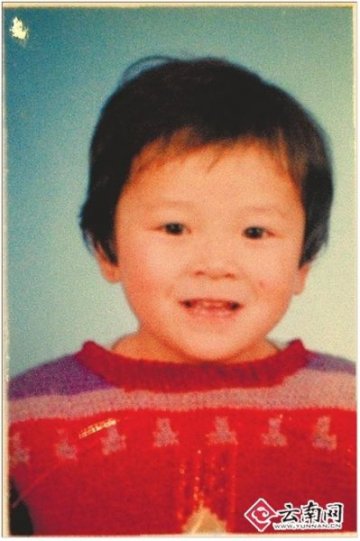 昆明弃婴被美国夫妇收养16年后寻亲生父母