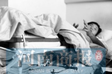 骨折男植入腿内钢板4个月就断 医院称其没遵医嘱