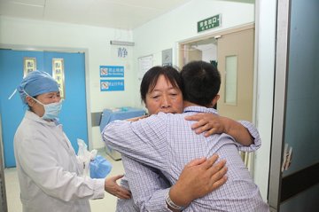 空军总医院成功为农家母子换肾