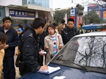 女大学生向学姐求爱不成欲自杀
