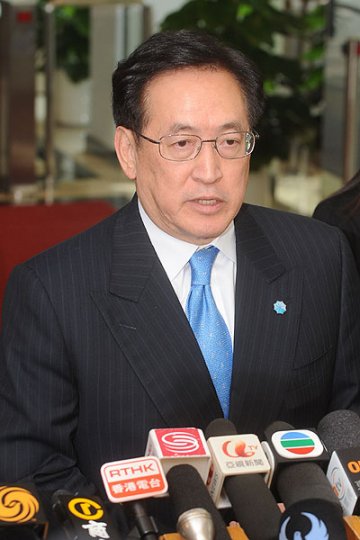 周一岳：巡视本地鸡场范禽流感