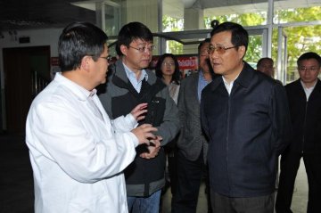 金小桃副主任赴西藏自治区调研医改工作