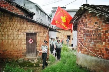 乡间流动的“红十字” 第184医院“送医扶医老区行”