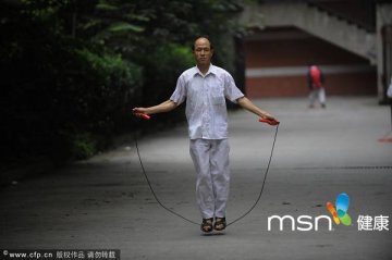 盲人大叔的奇特养生法