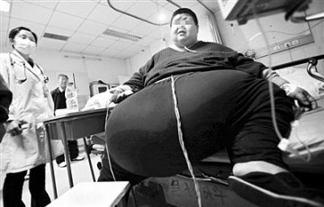 体重500斤小伙就医难