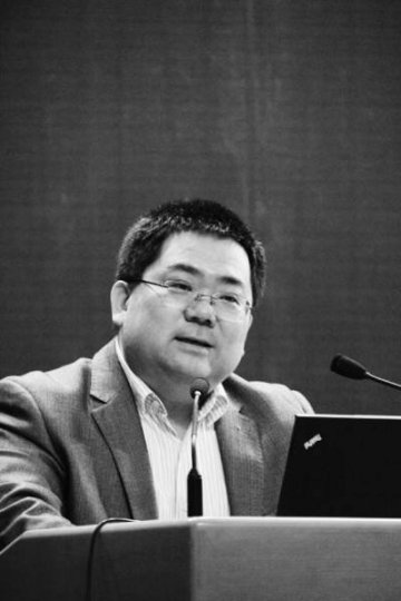 解决看病难看病贵就要允许医生自由执业