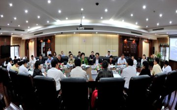 黄彦蓉副省长出席并主持北京考察团来川考察医改工作座谈会